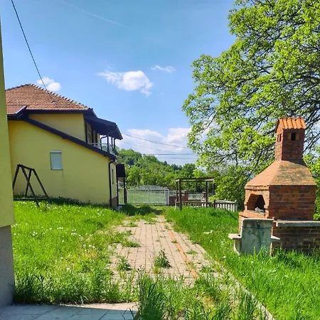 Emir - Bosnian Pyramids - And Entire Privat bolig
